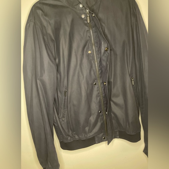 H&M Men’s Black Windbreaker Jacket - Picture 4 of 10